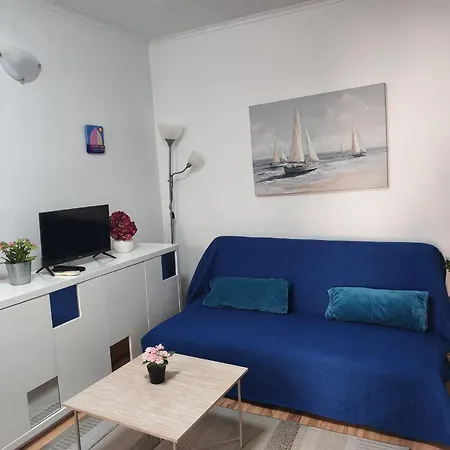 Captains Apartament *